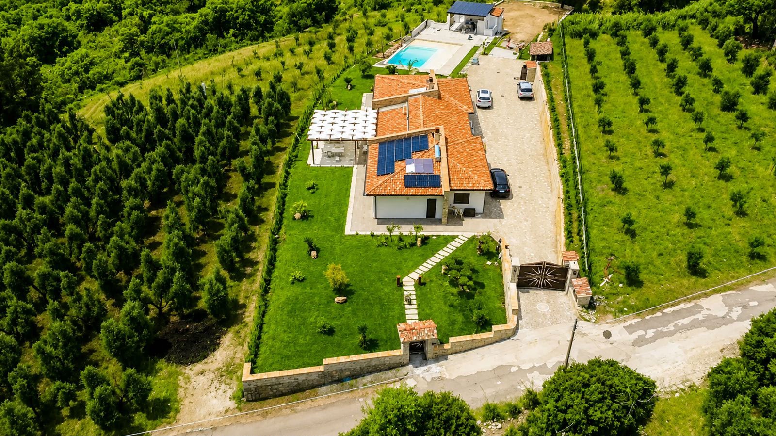 Vista aerea della proprietà e dell'ingresso